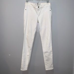 White Abercrombie jeans